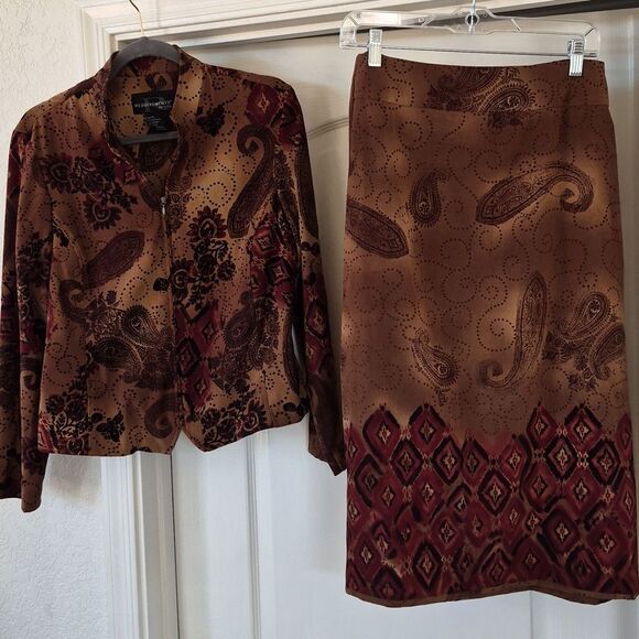 Requirements Petite Vintage Skirt Set - Picture 7 of 16